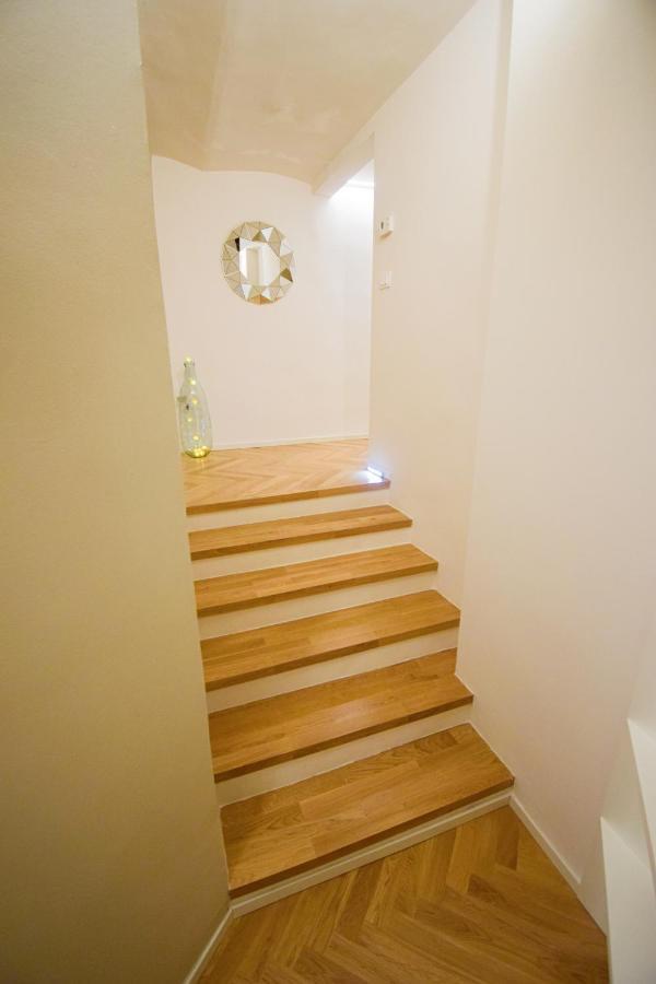 Sibilla Suite Apartment - Via Piella 14 Boloňa Exteriér fotografie